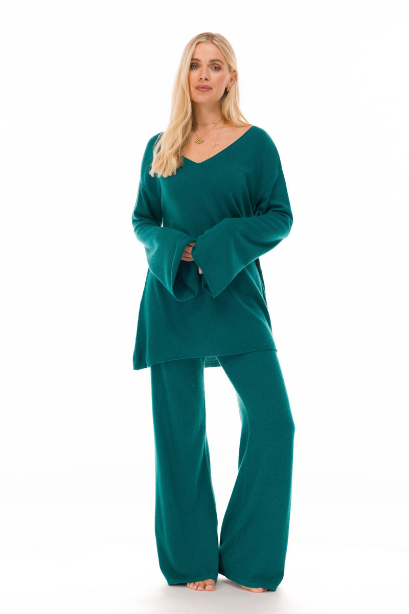 100% CASHMERE FLUTED V-NECK JUMPER PEACOCK