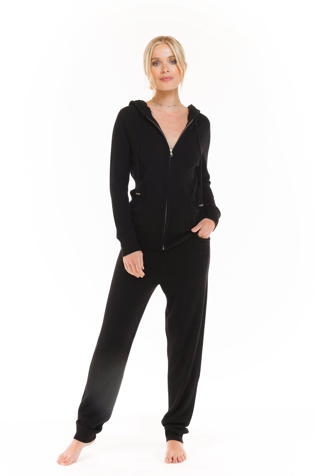 100% CASHMERE TRACKSUIT PANTS BLACK