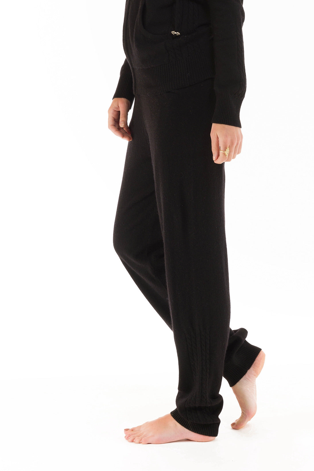 100% CASHMERE TRACKSUIT PANTS BLACK