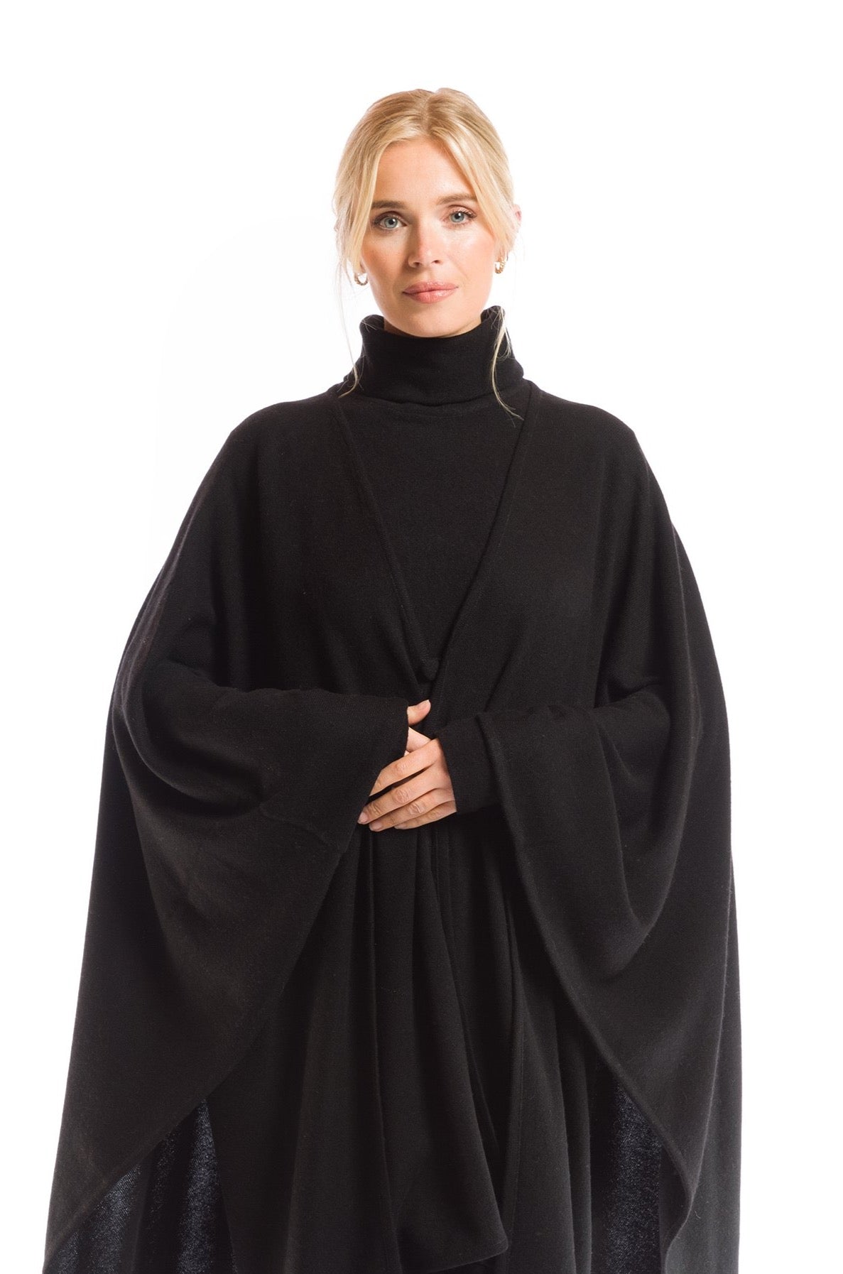 2 PLY AVALON CASHMERE CAPE BLACK