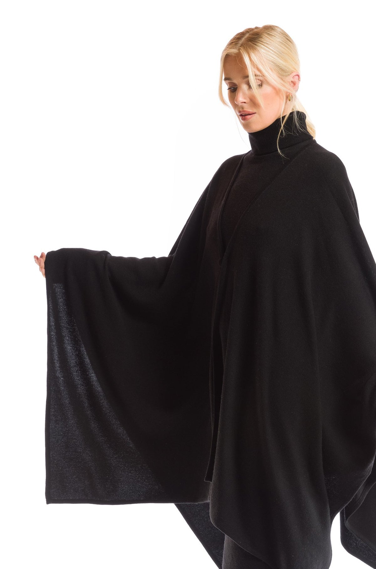 2 PLY AVALON CASHMERE CAPE BLACK