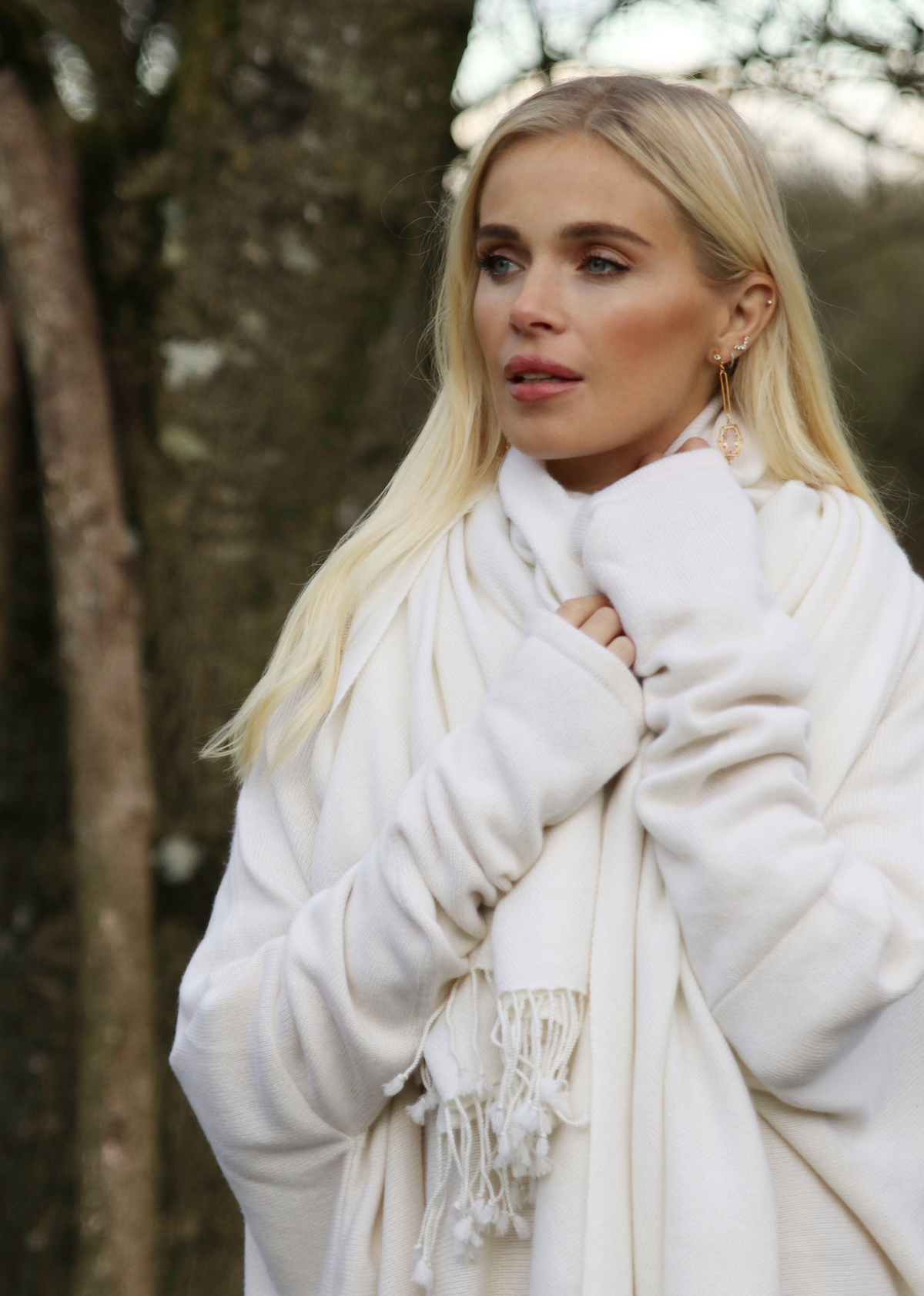 THICK LUXURY CASHMERE HERRINGBONE SHAWL - WHITE