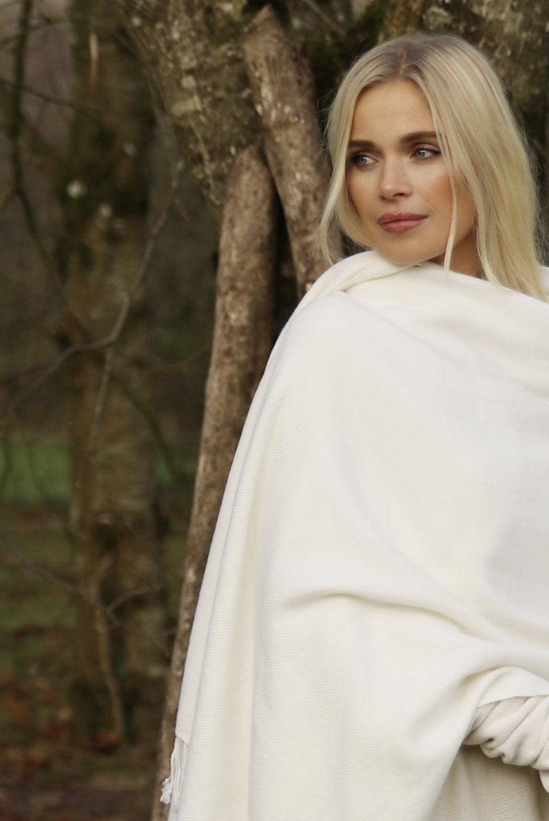 THICK LUXURY CASHMERE HERRINGBONE SHAWL - WHITE