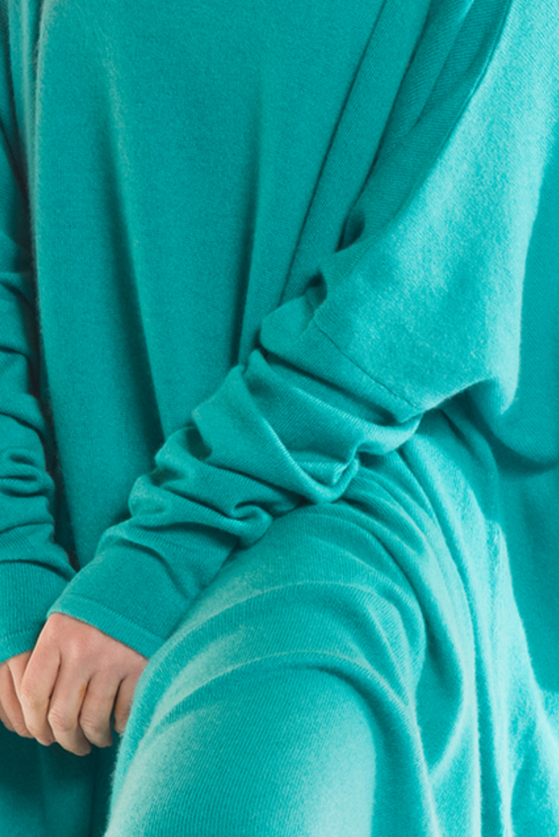 CASHMERE SLOUCHY JUMPER AQUA